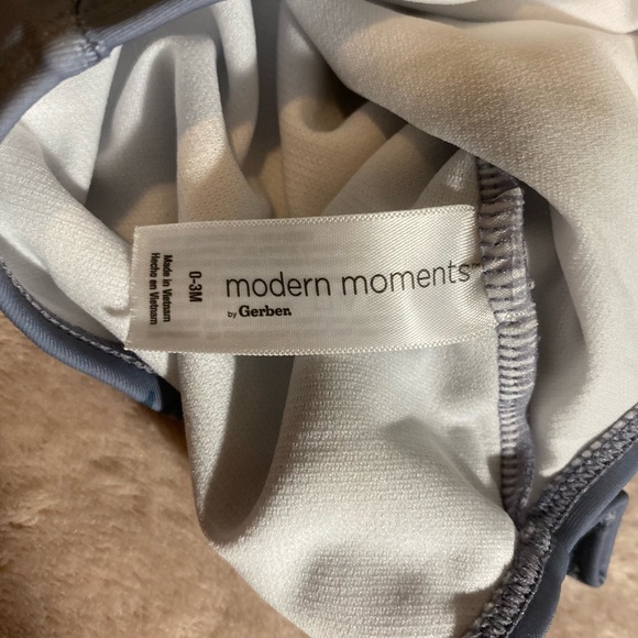 Lemon Print Ruffled Swimsuit - Picture 3 of 3